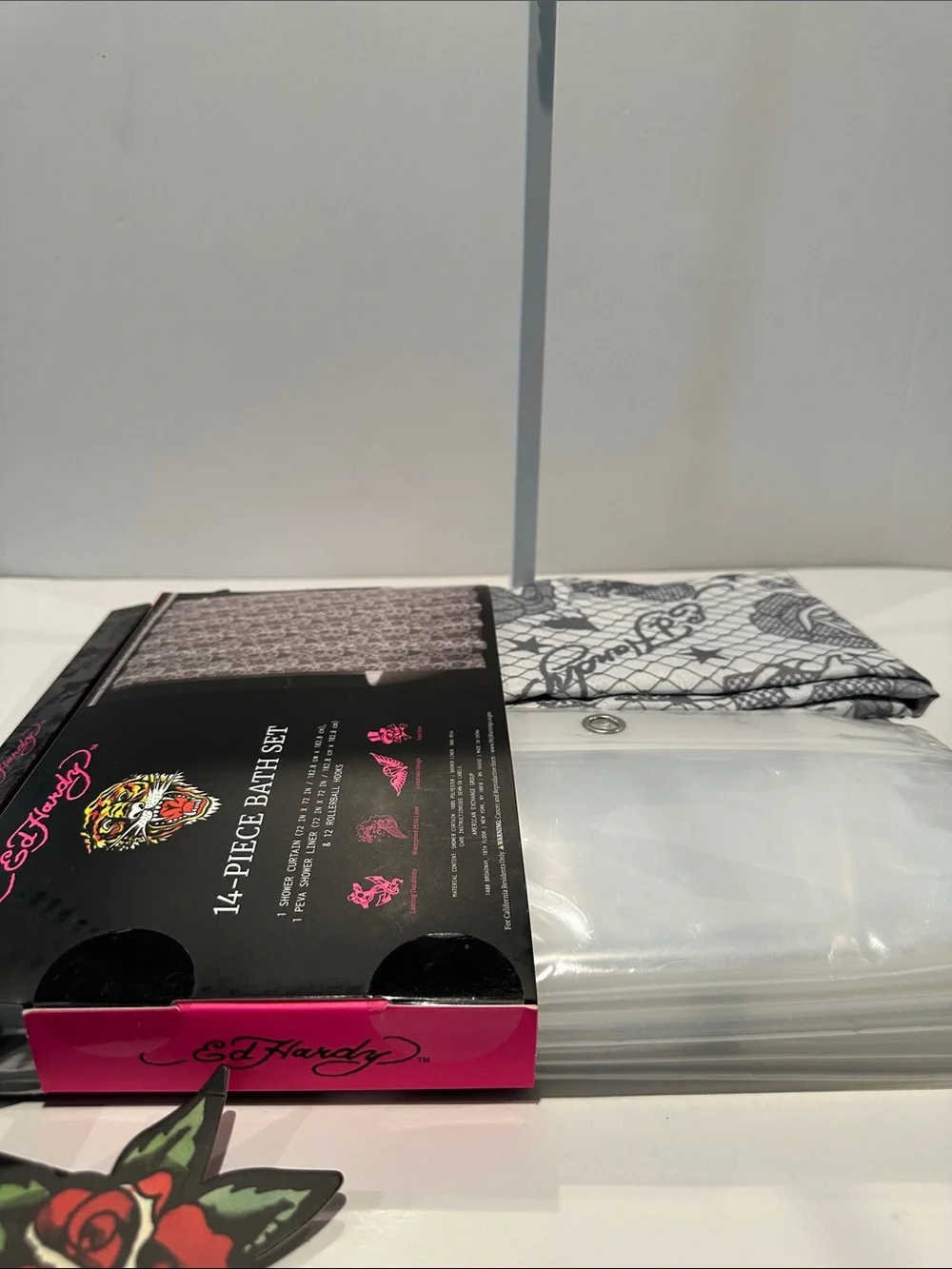 NWT Ed Hardy Black & Gray (14) Piece Shower Curtain Set with Fabric/Plastic.